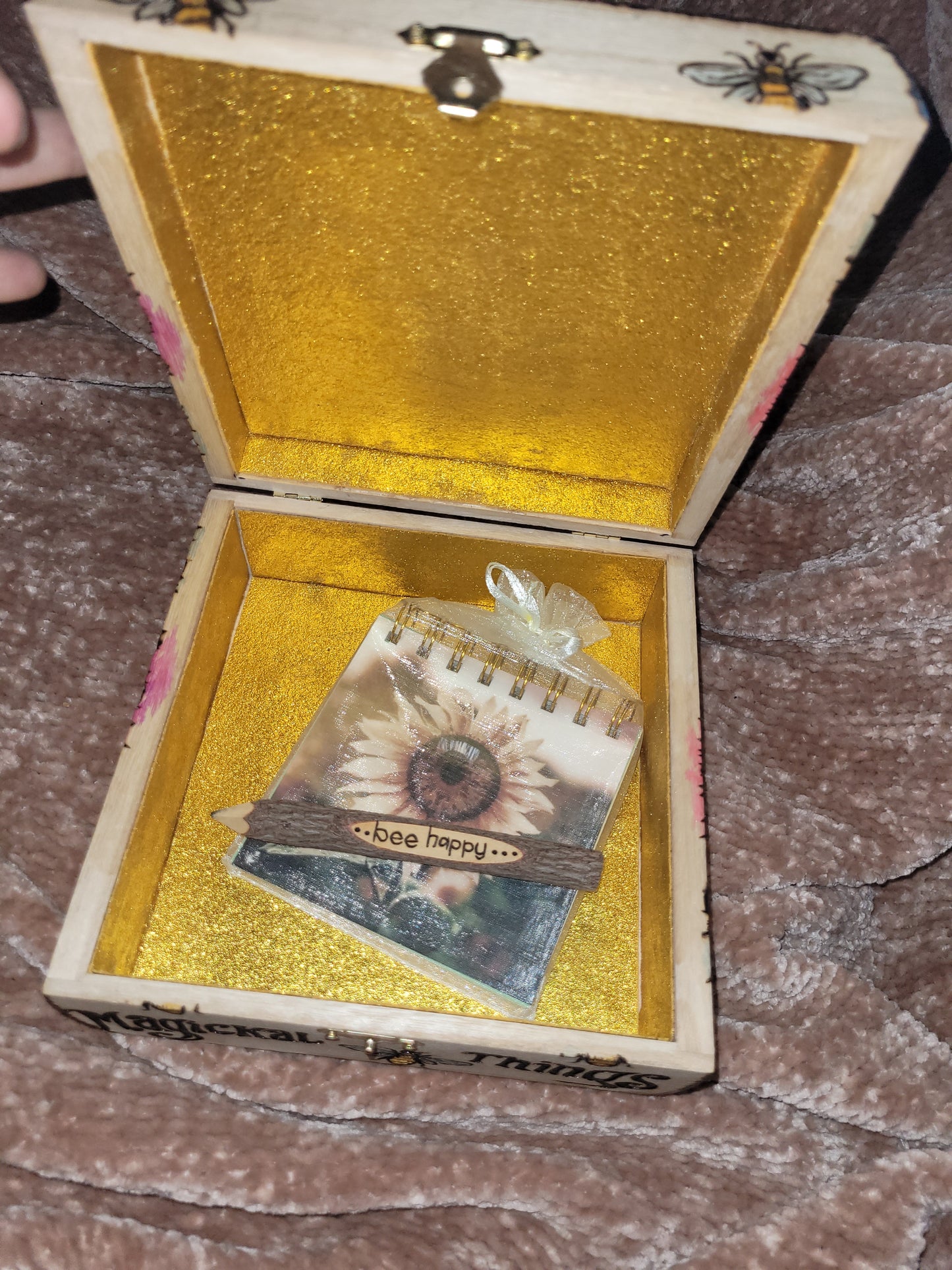 Bee Happy Box - 'Pyrographics by The Ragdoll Princess'